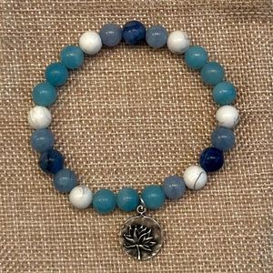 🔹Beautiful Natural Stone Multi Stone Bracelet w/Antique Silver Toned Lotus🔹